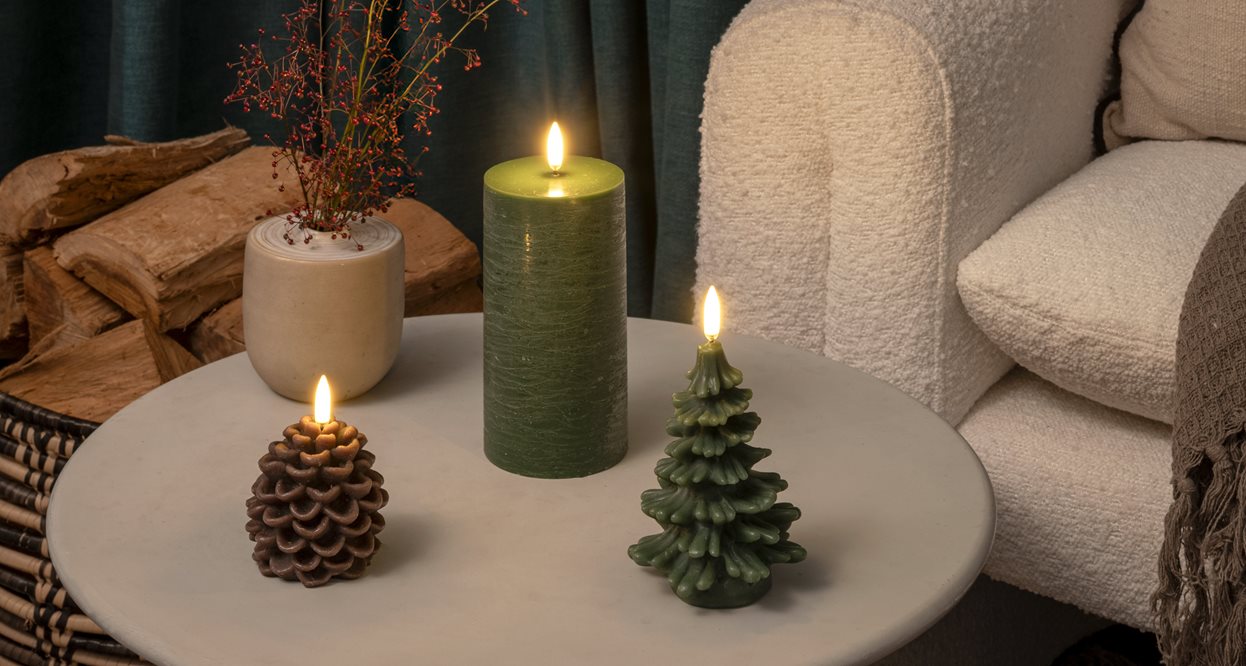 Uyuni LED Kerze Pine Cone | Brown – Bild 4